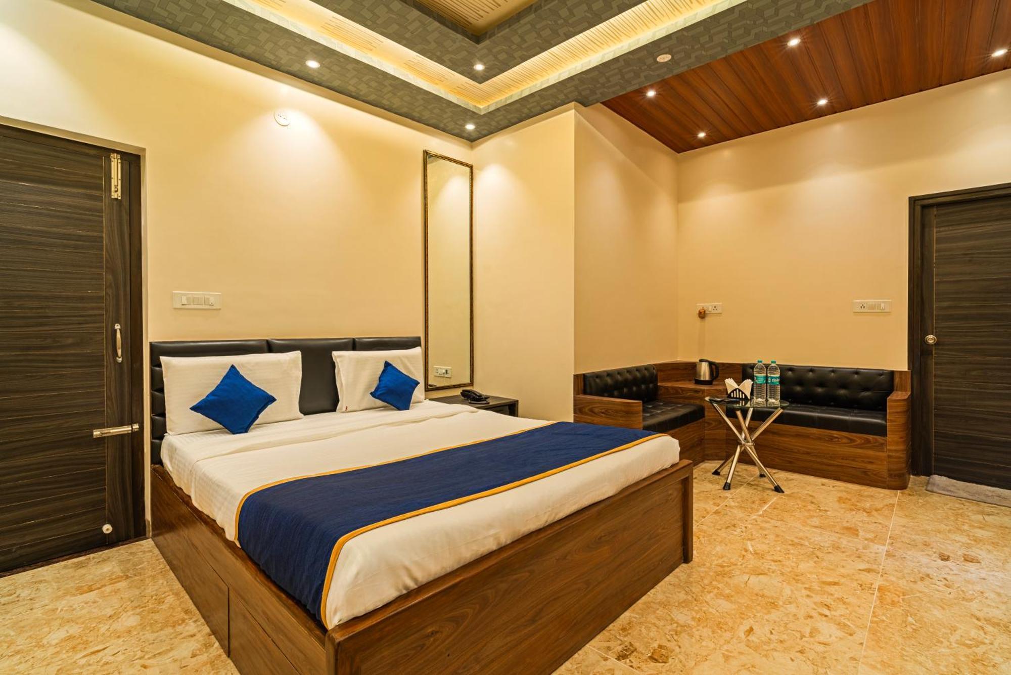 The Venue By Seasons Suites- Dod Ballāpur Exterior foto