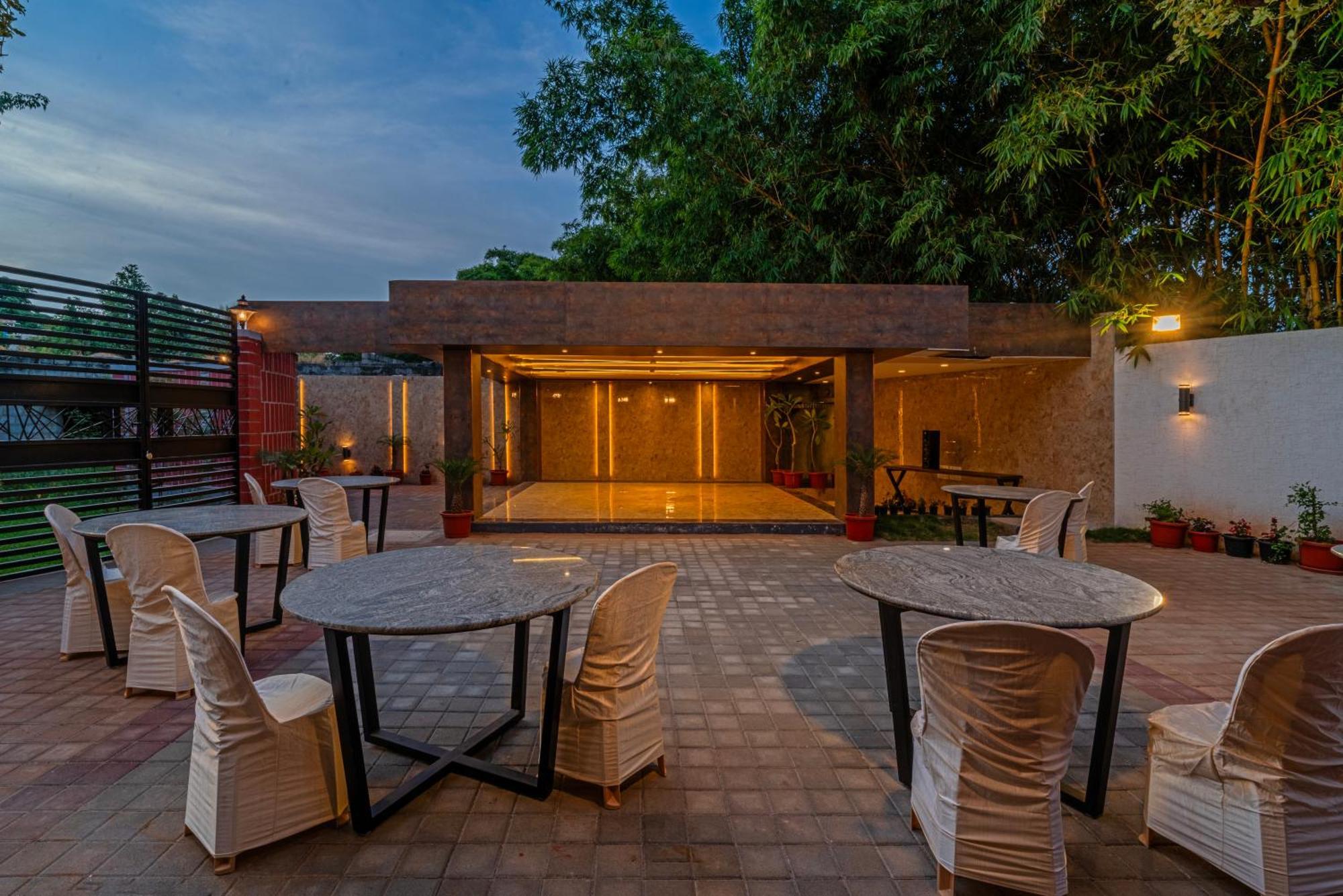 The Venue By Seasons Suites- Dod Ballāpur Exterior foto
