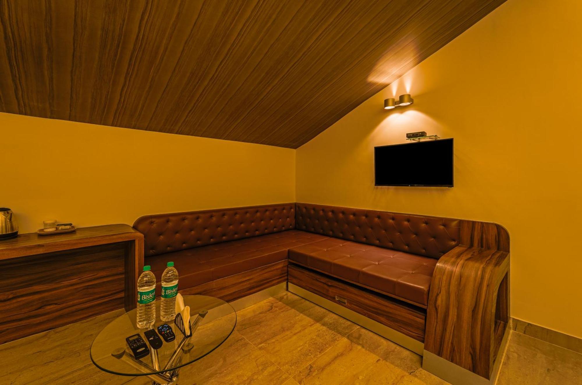 The Venue By Seasons Suites- Dod Ballāpur Exterior foto